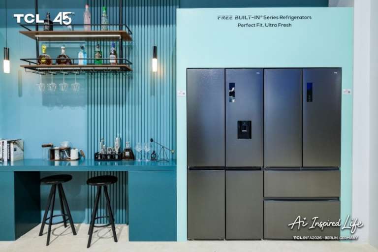 El TCL Free Built-in Refrigerator cuenta con almacenamiento flexible, control de humedad y un diseño empotrado que se integra con las cocinas modernas. Una propuesta en la que la tecnología y el diseño se encuentran para hacer más práctico el día a día.
