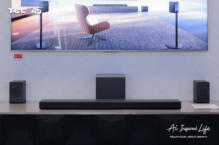 La TCL Q95K Soundbar incorpora una arquitectura acústica de 11.1.4 canales y Audio by Bang & Olufsen para convertir el entretenimiento en casa en una experiencia mucho más envolvente.