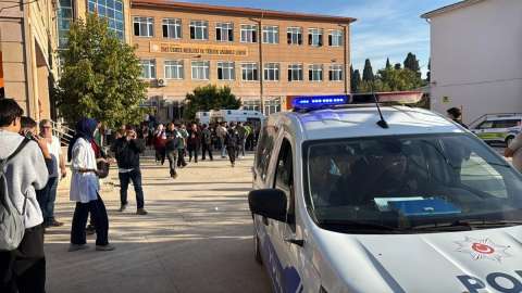 Tiroteo en un colegio en Turquía dejó 11 heridos; detuvieron a la familia del atacante
