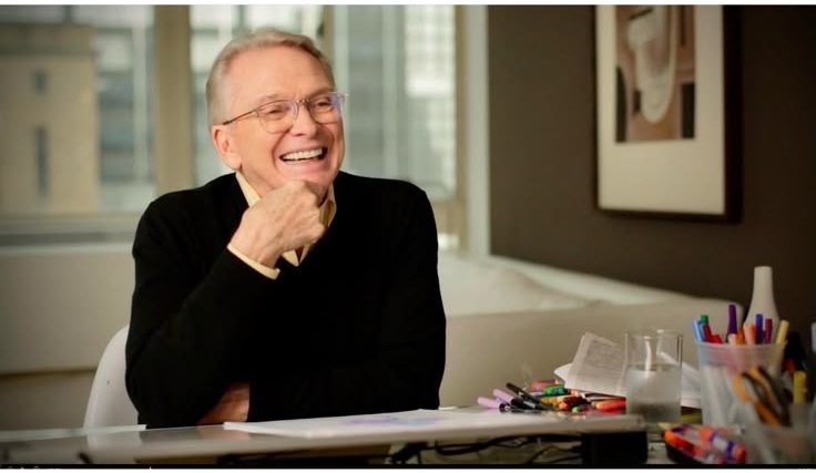 ¿Quién fue Bob Mackie, el diseñador de moda que murió a los 87 años?