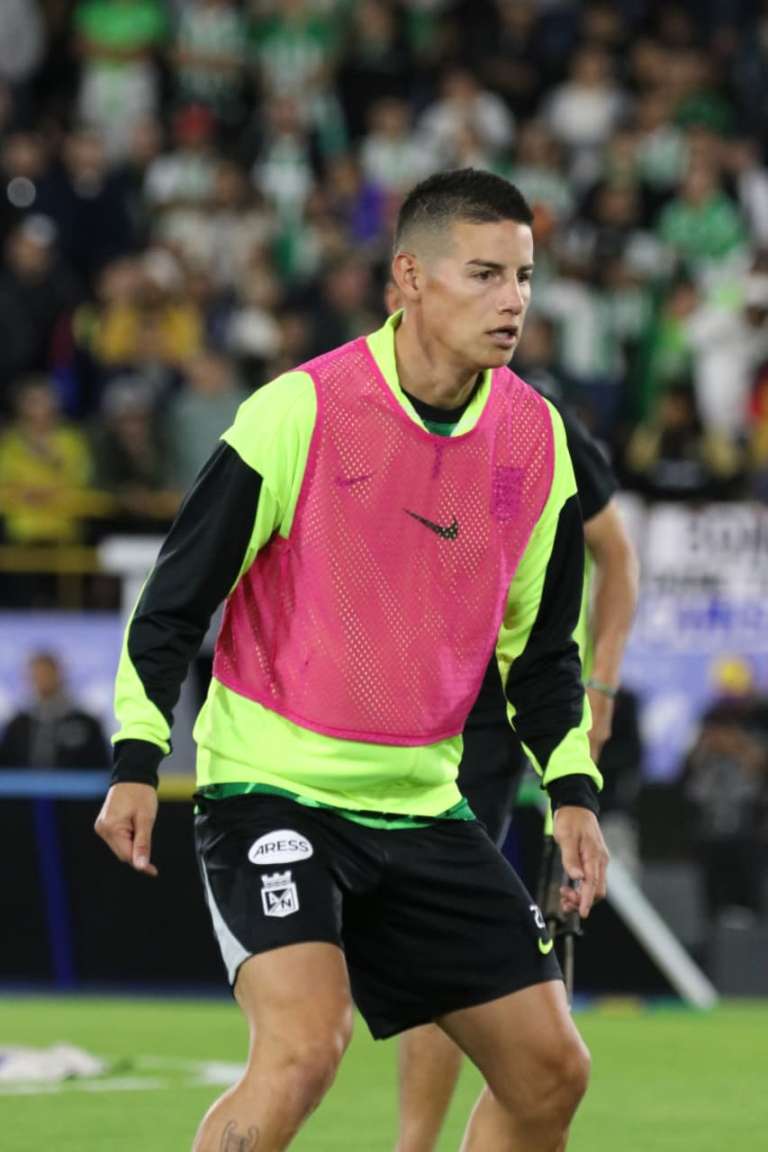 James Rodríguez en la previa de su primer partido con Atlético Nacional.