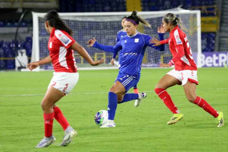 Santa Fe jugará la final femenina tras eliminar a Millos en un clásico de infarto: fotos