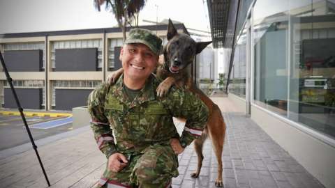 Después de siete años de servicio, Urko deja el Ejército y comienza una nueva vida