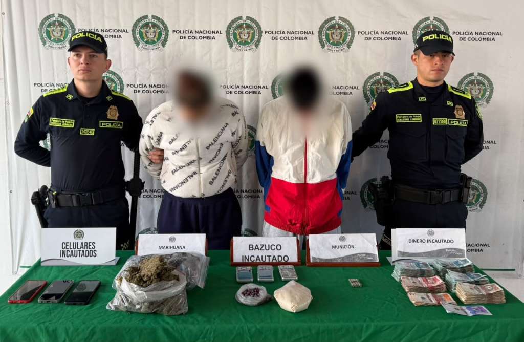 Allanamientos en Bogotá dejaron 36 capturados, armas, drogas y dinero incautado