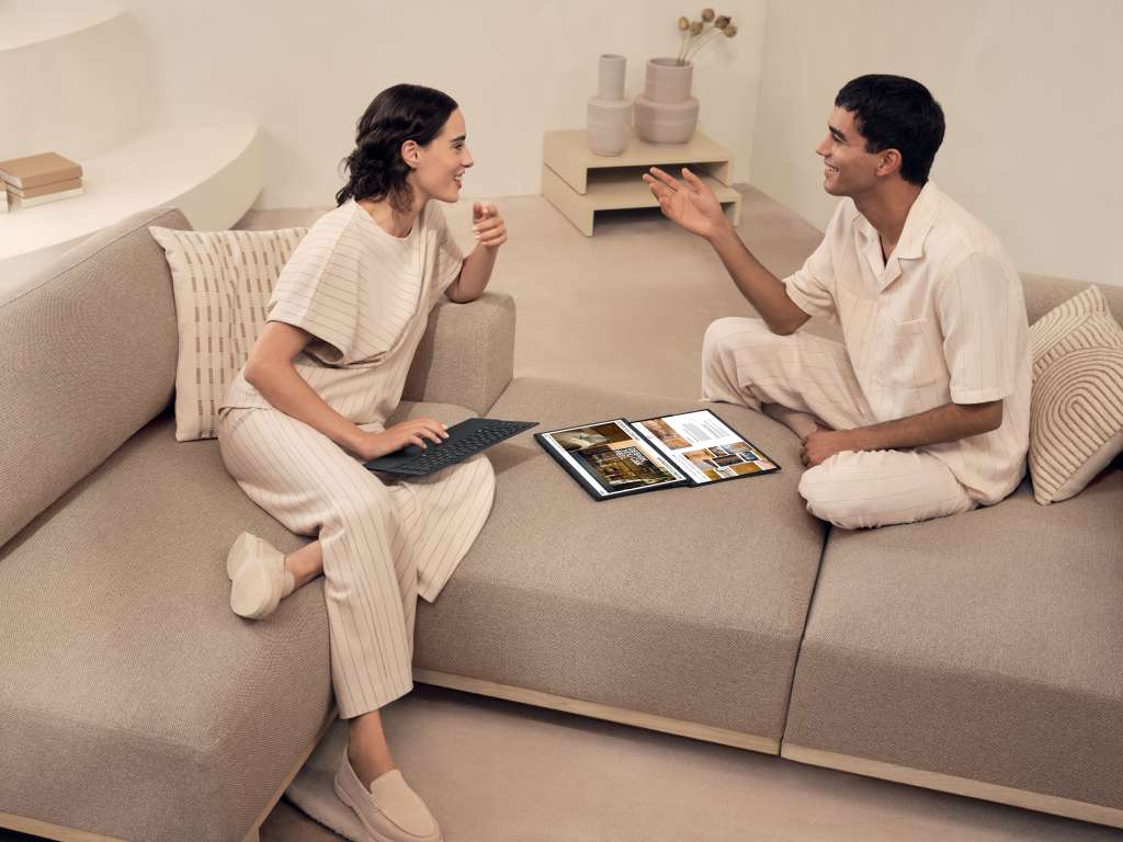 ASUS redefine la productividad móvil en Colombia con el nuevo computador de doble pantalla Zenbook DUO (2026)