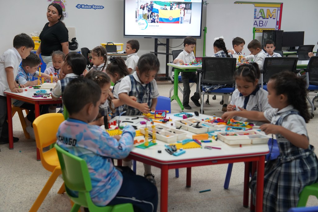 Escuela de robótica en Guaviare