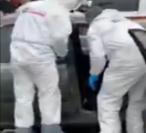 Vecinos señalan quién sería el hombre hallado muerto en un carro en Suba