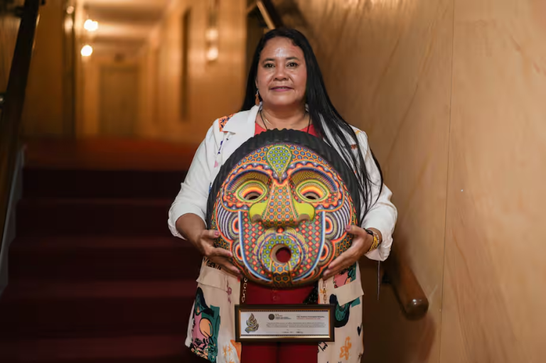 “Nosotros defendemos el agua con la vida misma”: Yuly Velásquez, Defensora del Año