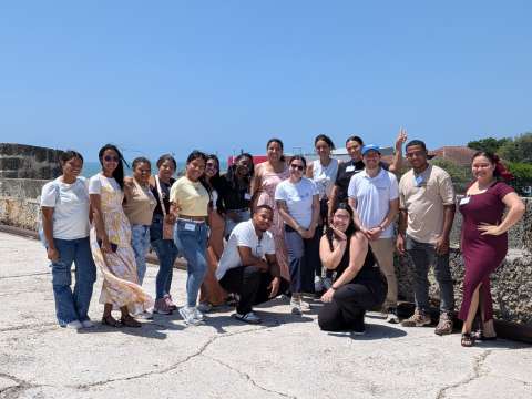 Jóvenes de Bogotá, Medellín y Cartagena podrán formarse gratis con 400 nuevas becas