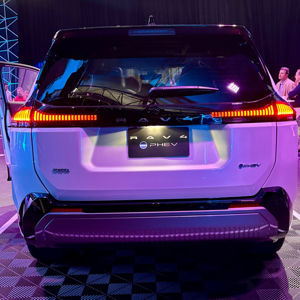 Toyota. La RAV4 PHEV se comercializa en dos configuraciones.