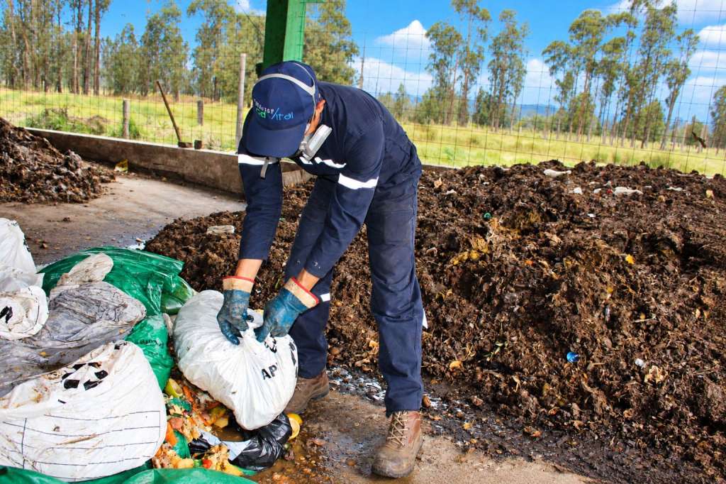 El modelo de energía solar y reciclaje con el que Paipa (Boyacá) busca dinamizar la economía circular