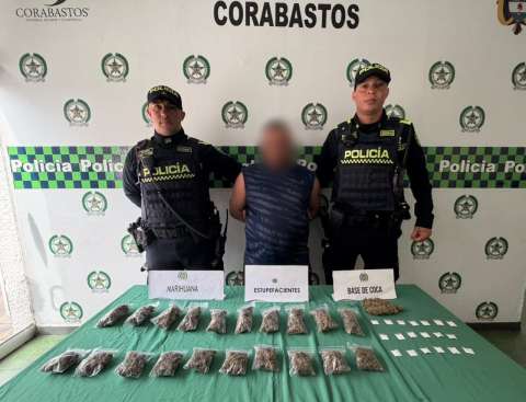 Intentó evadir a la Policía en Corabastos: llevaba marihuana y base de coca en una maleta