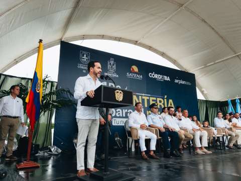 De la Espriella inauguró ruta Montería-Ciudad de Panamá: prometió más vuelos internacionales