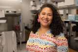 Esta colombiana investiga la microbiota. Está entre los latinos más influyentes de 2026