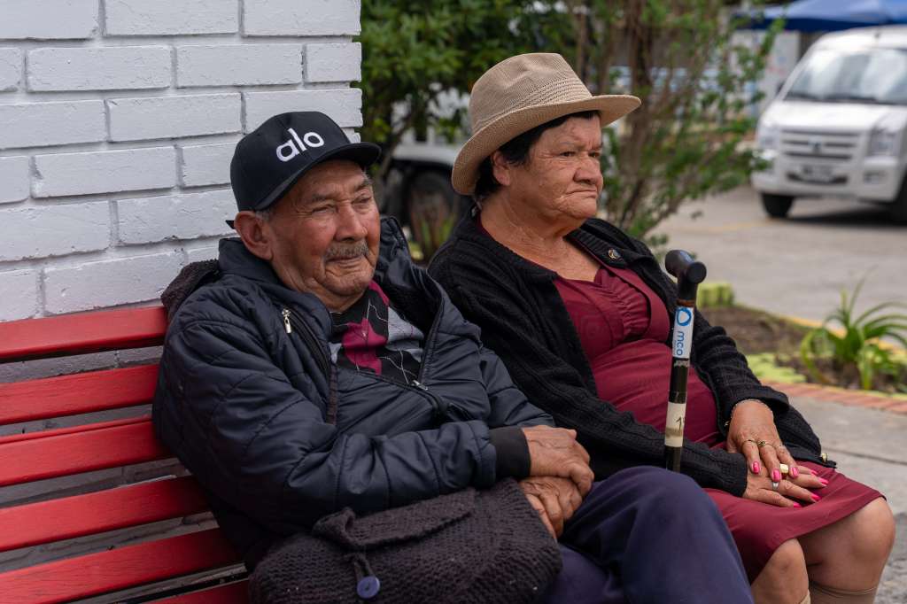Bogotá envejece: ¿quién cuidará de una ciudad cada vez más longeva?