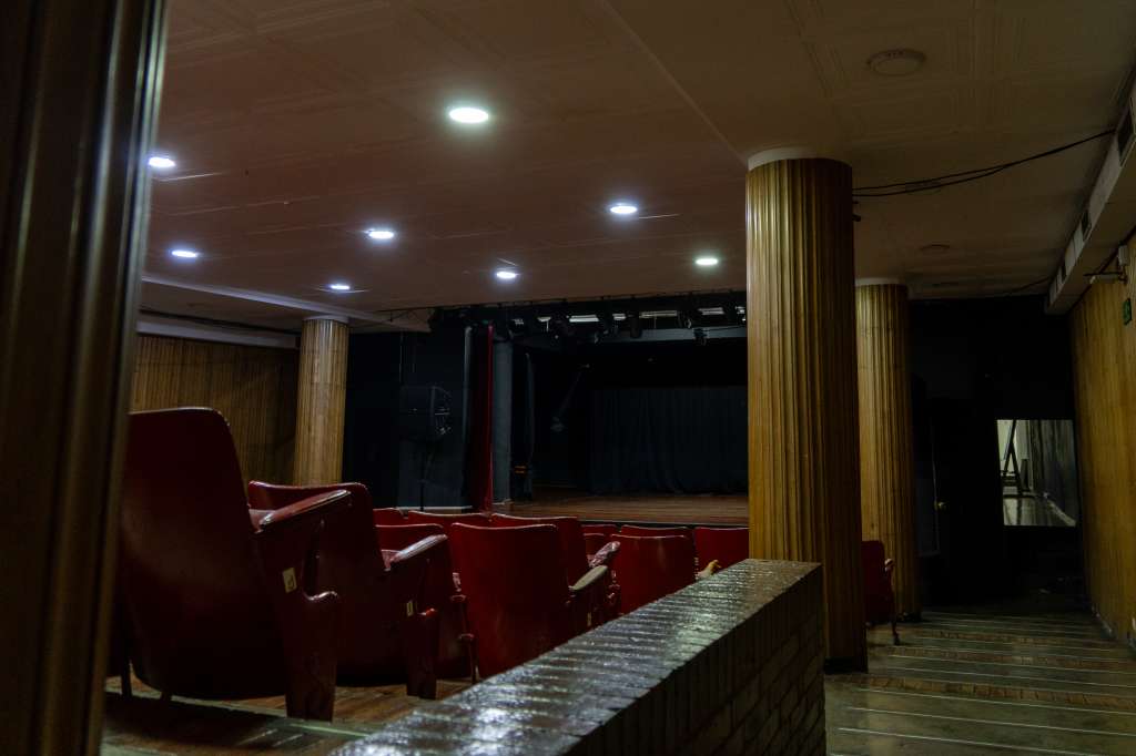 Espacio del auditorio Luis Enrique Osorio en el cual se presentan obras teatrales a cargo de los estudiantes de la Universidad Distrital.