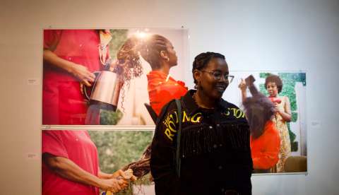 La historia detrás de “Cariño, ¿qué peinado?”, la exposición sobre cabello afro en Bogotá