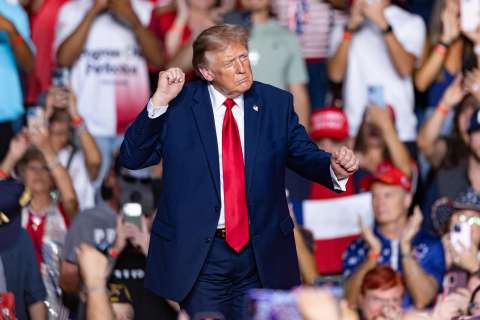 Trump reclama el Nobel de Paz y dice que ha evitado “la destrucción del mundo”