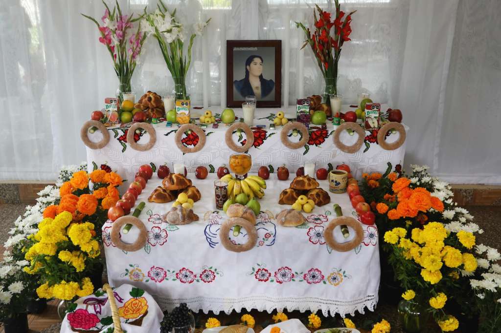 El actor Arap Bethke se adentra en el significado de una de las tradiciones más populares de México.