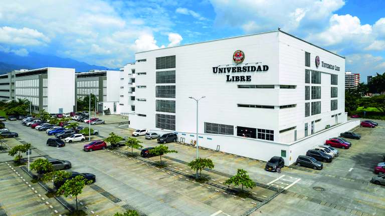 Universidad Libre avanza en la recuperación de sus sedes tras el terremoto