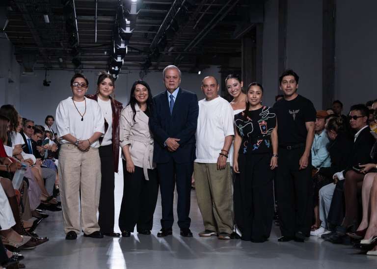 La moda de Bogotá–Región llega a París y abre puertas al mundo