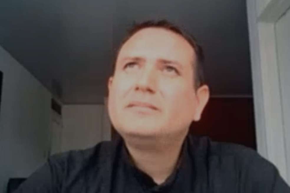 Se trata del sacerdote Andrés Felipe Restrepo Obando.
