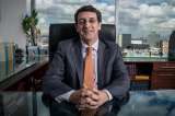 Finanzas cortas y diálogos difíciles: las tormentas que asume el nuevo presidente de la JEP