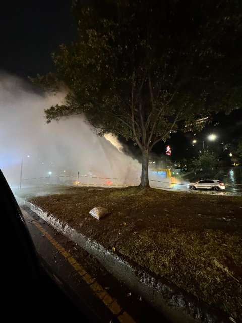 Se rompió tubo en la calle 123 con carrera Séptima y Usaquén estará sin agua al menos un día