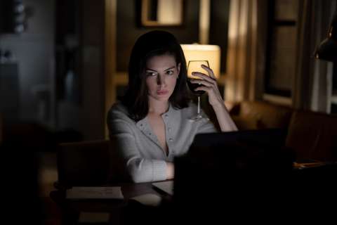 Verity: la sombra de un engaño: así es la película con Anne Hathaway y Dakota Johnson