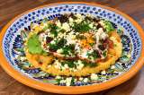 Waffle de arroz con aguacate y huevo