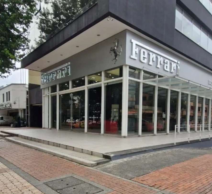 Fiscalía indaga en Bogotá pagos millonarios por vehículos Ferrari que no fueron entregados