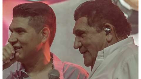 Poncho Zuleta promete iglesia a caserío que auxilió a  Kbeto Zuleta y a sus músicos