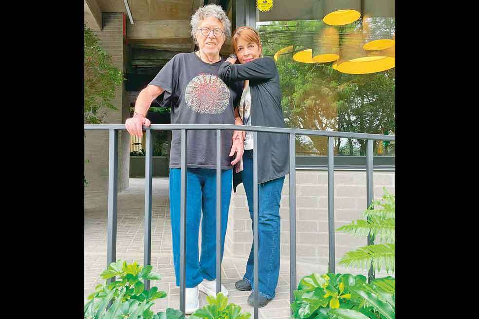 Piero con Maureén Maya, su amiga y biógrafa colombiana.