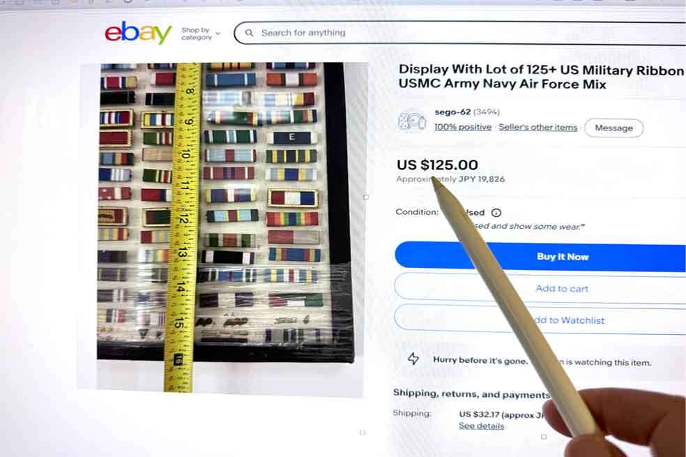 Insignias del ejército de Estados Unidos se consiguen en ebay por 125 US dólares.