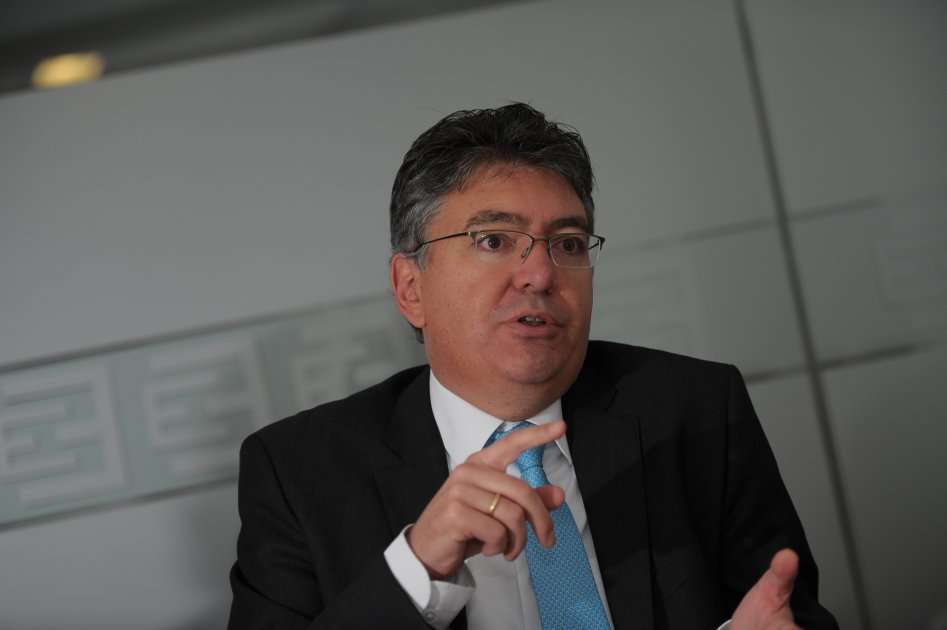 Bogotá Colombia. marzo de 2013- entrevista con el ministro de hacienda Mauricio Cardenas. / foto Andrés Torres