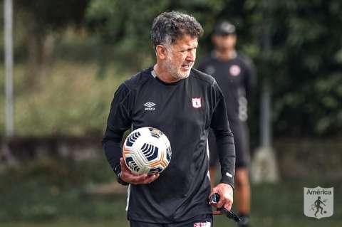Juan Carlos Osorio debuta en el banquillo de América