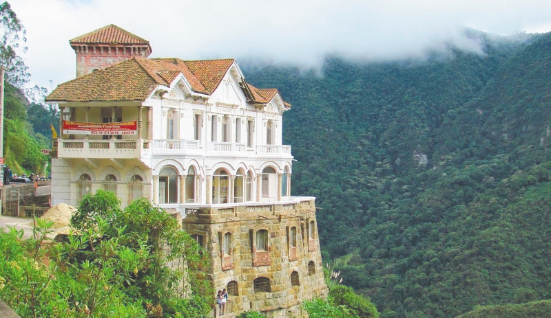 Antes de ser renovada, la casa era un hotel abandonado, que fue construida en 1923 por el arquitecto Carlos Arturo Tapias. Actualmente funciona como museo y tiene como principal objetivo concientizar a las personas sobre la contaminación del río Bogotá y la importancia de su ecosistema.