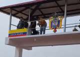 Con estatua de alias Gentil Duarte, inauguraron internado en Caquetá