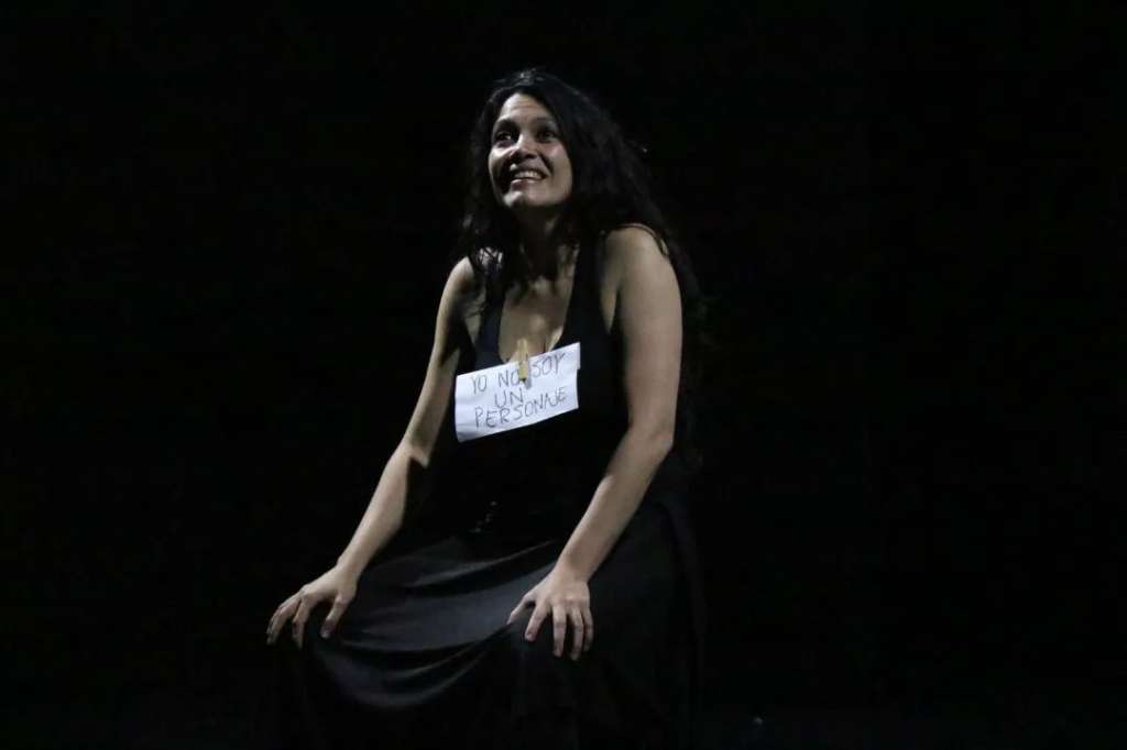 Diana "Tita" Carmona, actriz principal del monólogo Fangal, obra que se presentó en el Teatro Estudio Alcaraván (Casa TEA) de Bogotá.