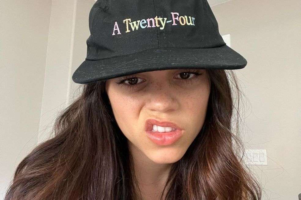 La joven actriz Jenna Ortega sigue conquistando las pantallas con su talento. Sobre su vida privada, son pocos los detalles que ha compartido.