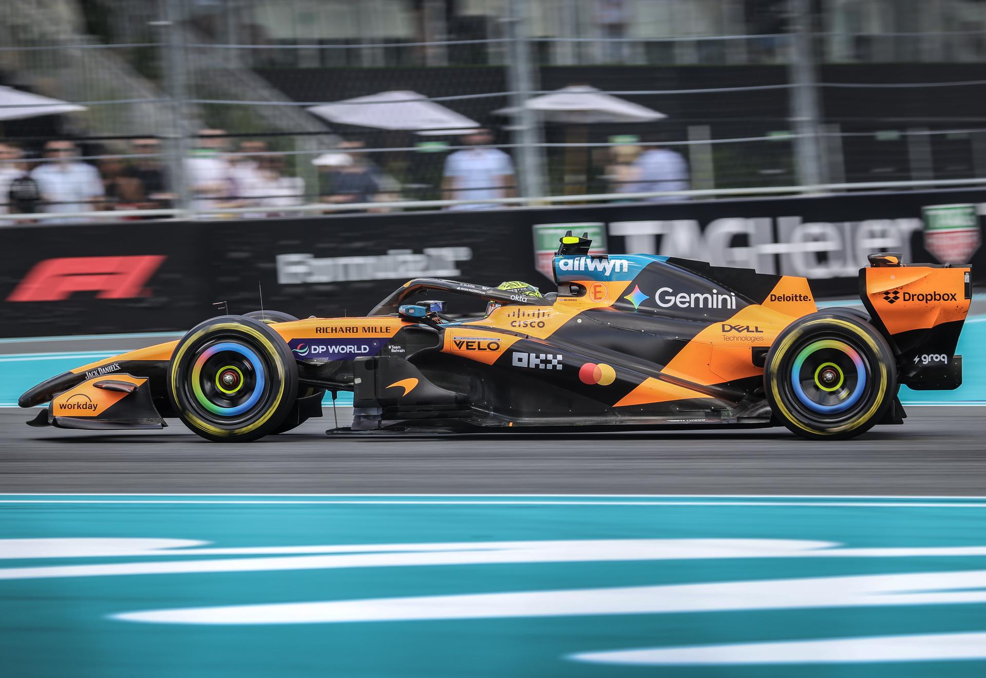 MIAMI GARDENS (United States), 02/05/2026.- McLaren driver Lando Norris of Britain competes in the Sprint race at the Miami International Autodrome in Miami Gardens, Florida, USA, 02 May 2026. The 2026 Formula 1 Miami Grand Prix will be held on 03 May. (Fórmula Uno, Reino Unido) EFE/EPA/CRISTOBAL HERRERA-ULASHKEVICH