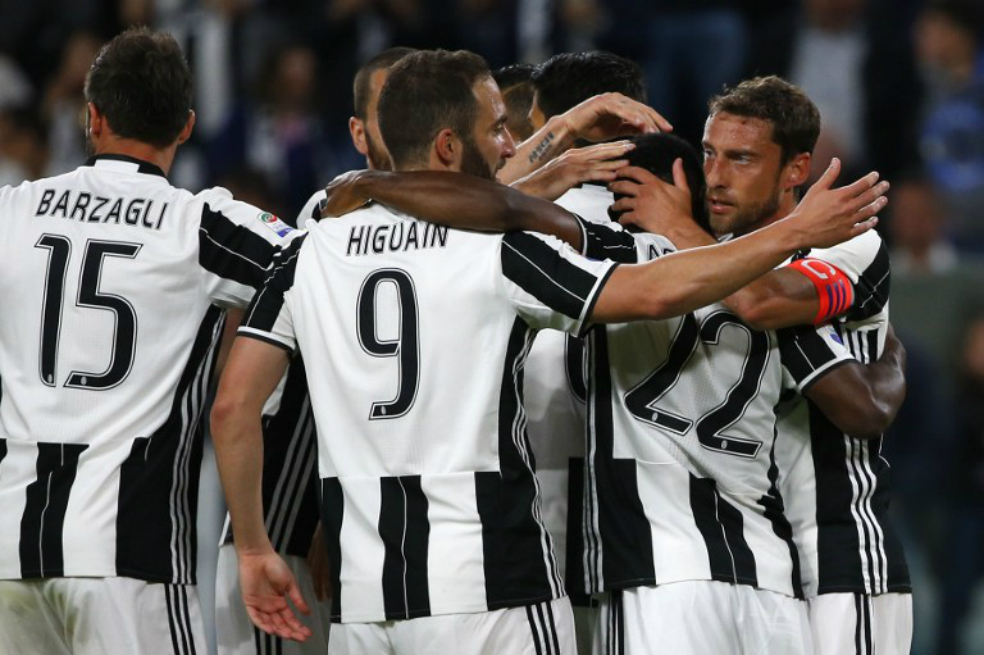 Ezequiel Munoz (OG) 17', Paulo Dybala 18', Mario Mandzukic 41' y Leonardo Bonucci 64', los goles de Juventus este domingo. / AFP