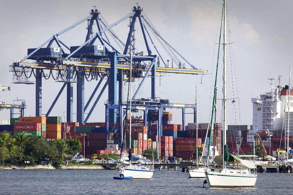 Las exportaciones colombianas descendieron a US$3.128 millones FOB en febrero. /Bloomberg