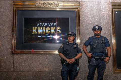 Pánico en Times Square (Nueva York) por disparos tras desfile de los Knicks