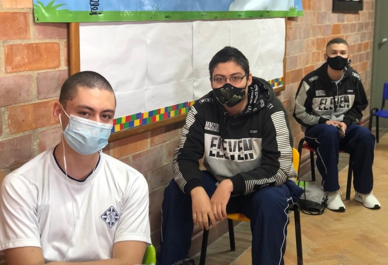 46 instituciones educativas en Medellín ya tienen aprobación para clases presenciales