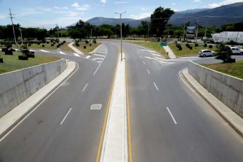 Los retos sociales y ambientales de la cooperación china en infraestructura vial y energética