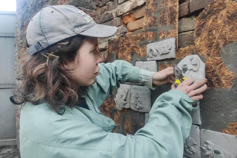 Los artistas ucranianos siguen creando contra los estragos de la guerra