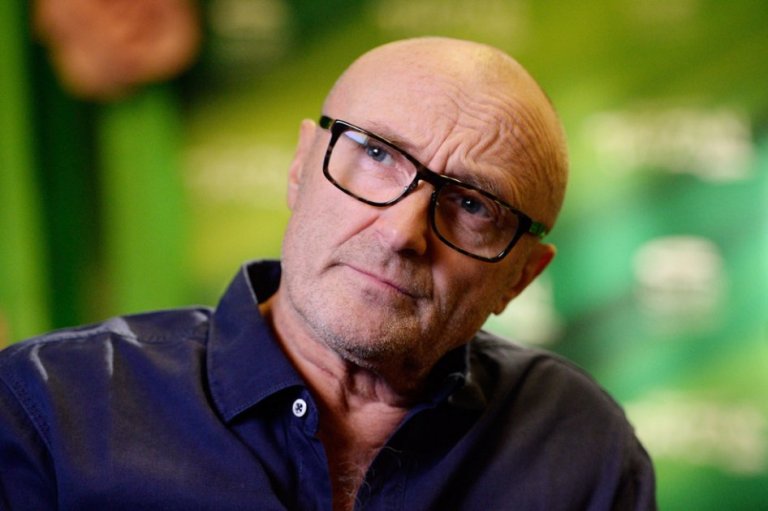 Phil Collins es hospitalizado por accidente doméstico en Londres