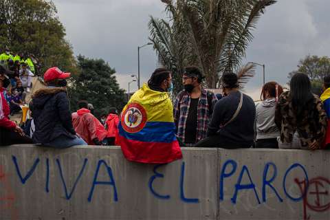 Paro Nacional hoy: Con algunos bloqueos y disturbios avanza las marchas en Bogotá