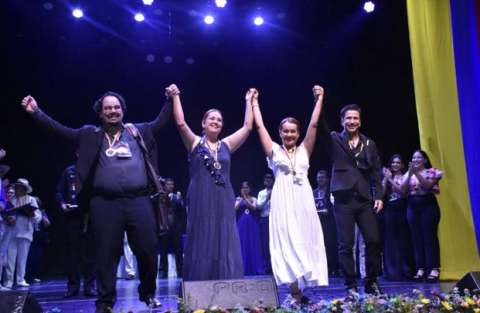 Las ganadoras del Concurso Nacional de Duetos Príncipes de la Canción
